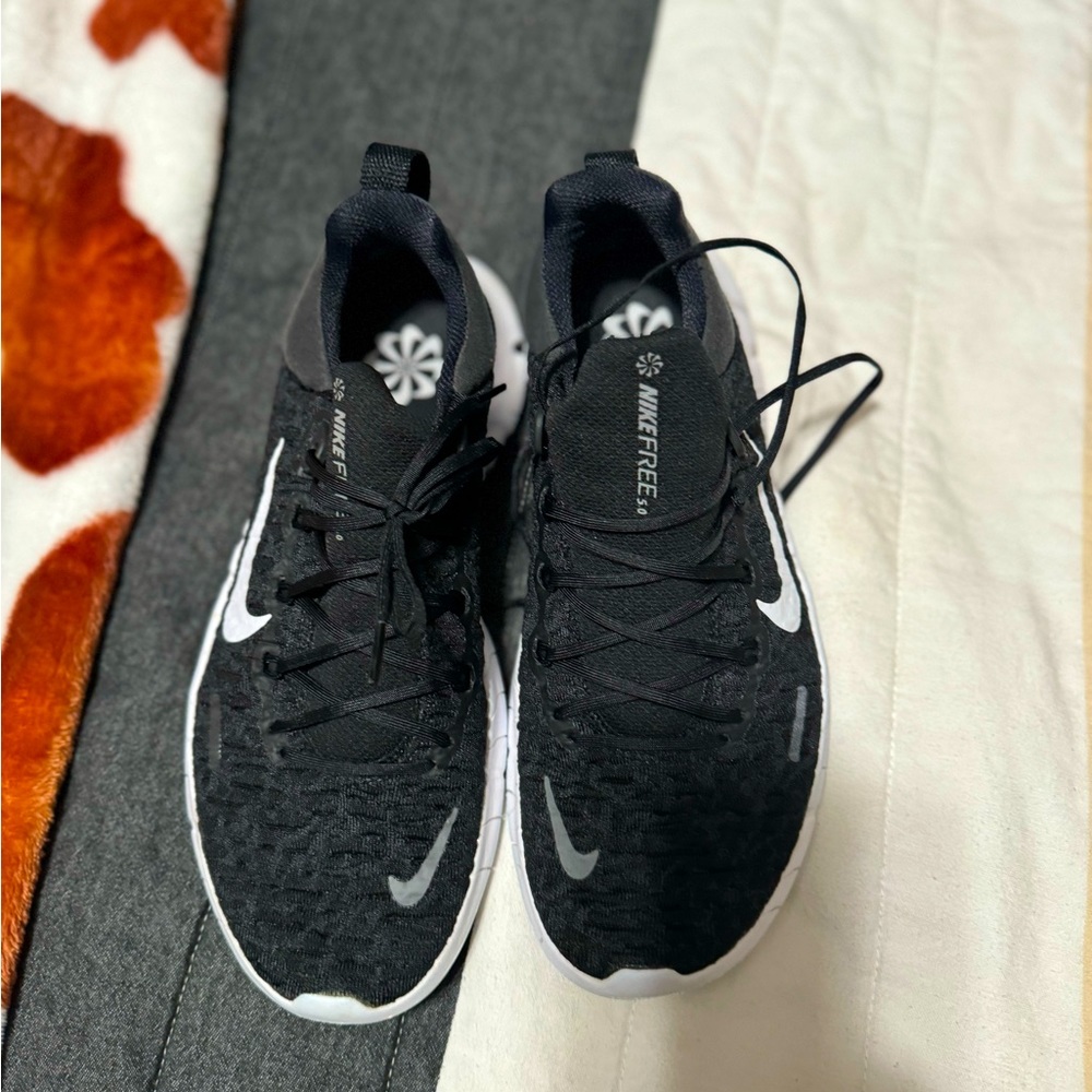Women’s Nike Free Run 5.0 running shoes